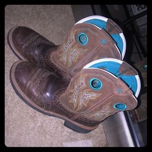 Ariat cowgirl boots